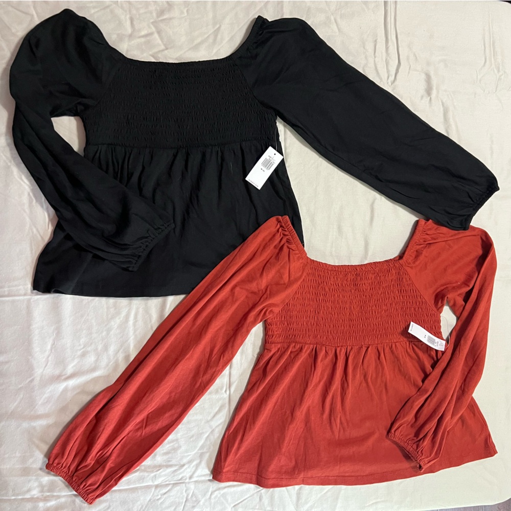 NWT. Old Navy LS Smocked shirts.  Sz M (8).